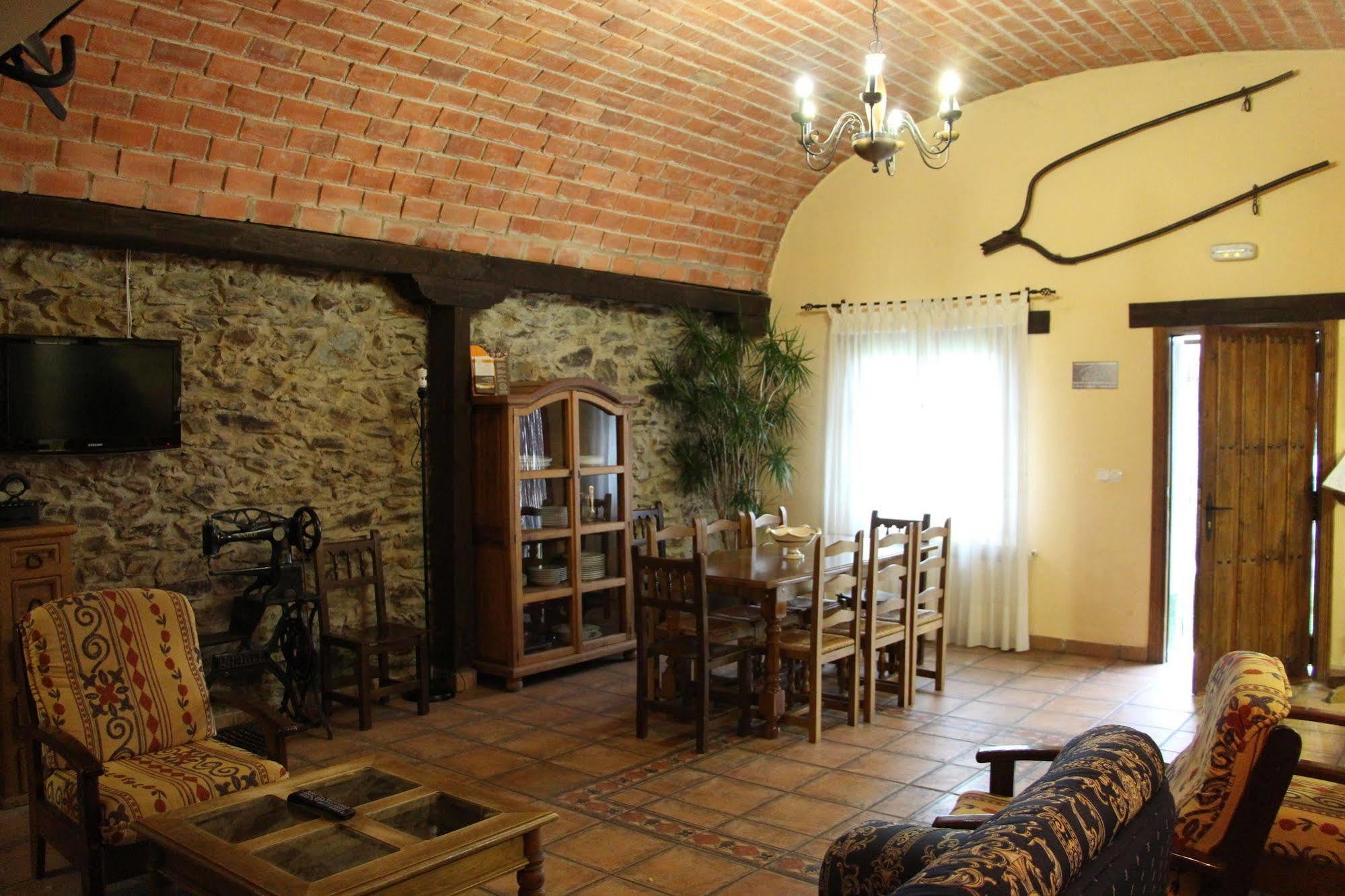 Apartamentos El Capricho Agueda del Caudillo Luaran gambar